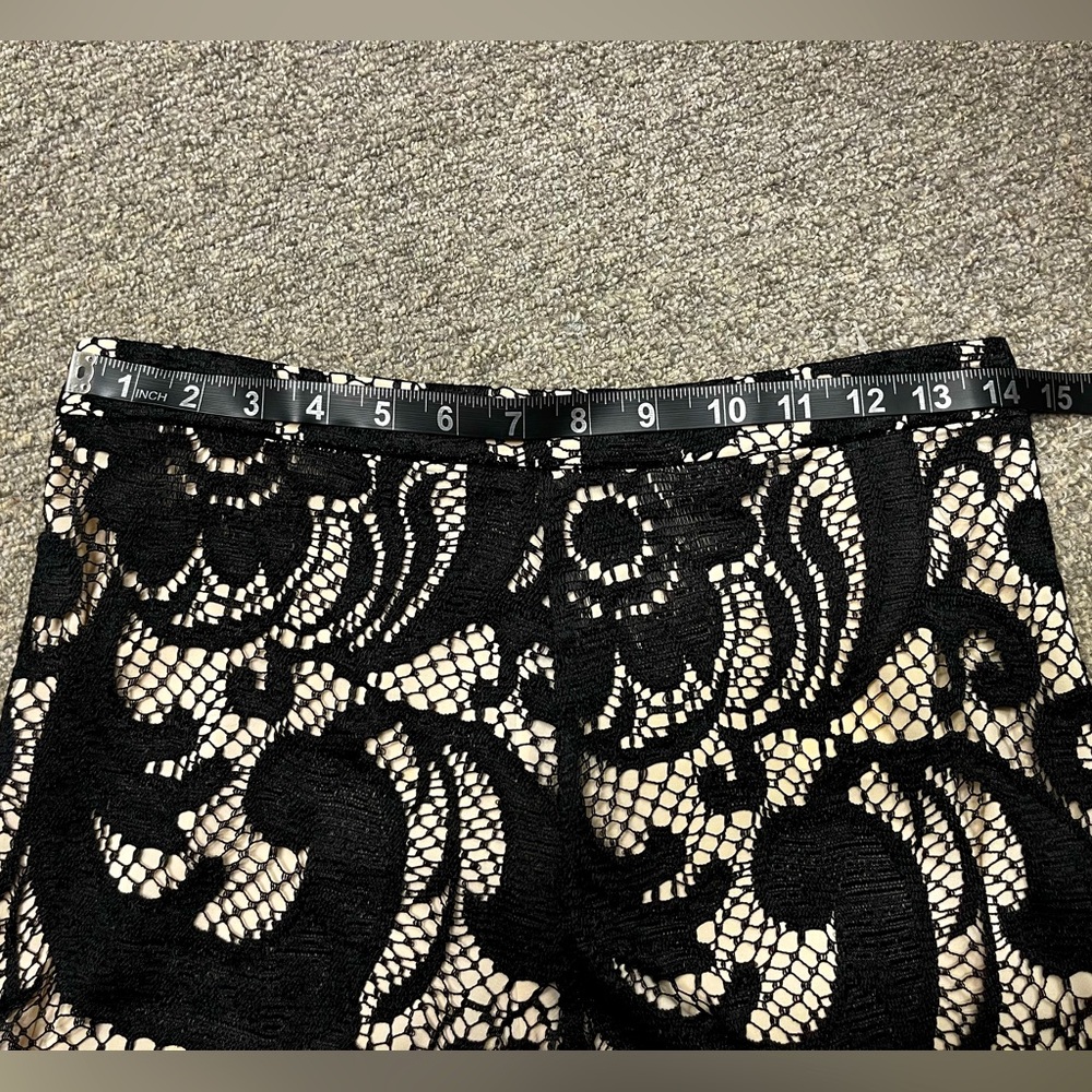 Alice + Olivia Lace Pattern Wide Leg Pants - Picture 11 of 15